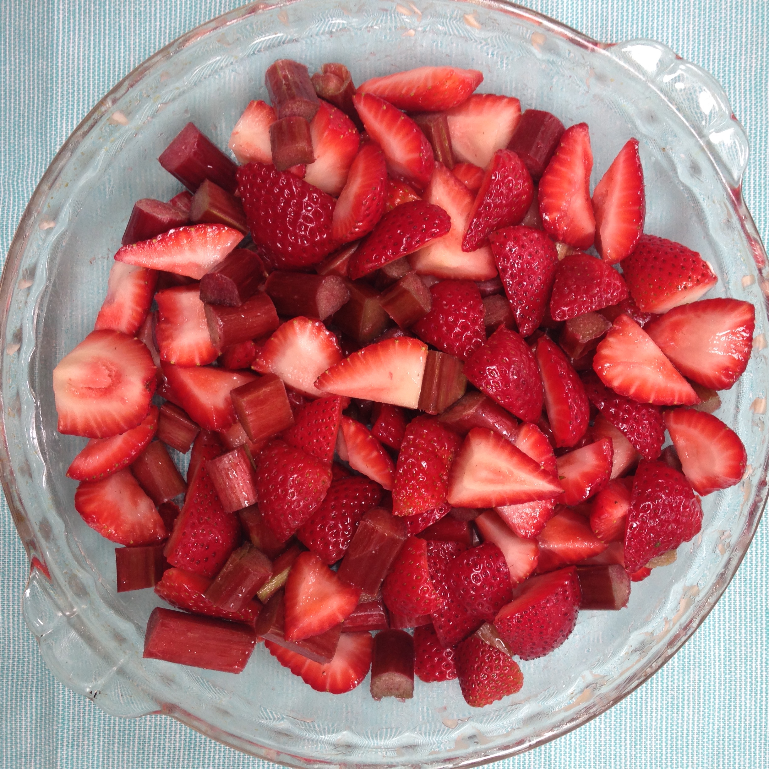 Strawberries-rhubarb-cobbler-chopped